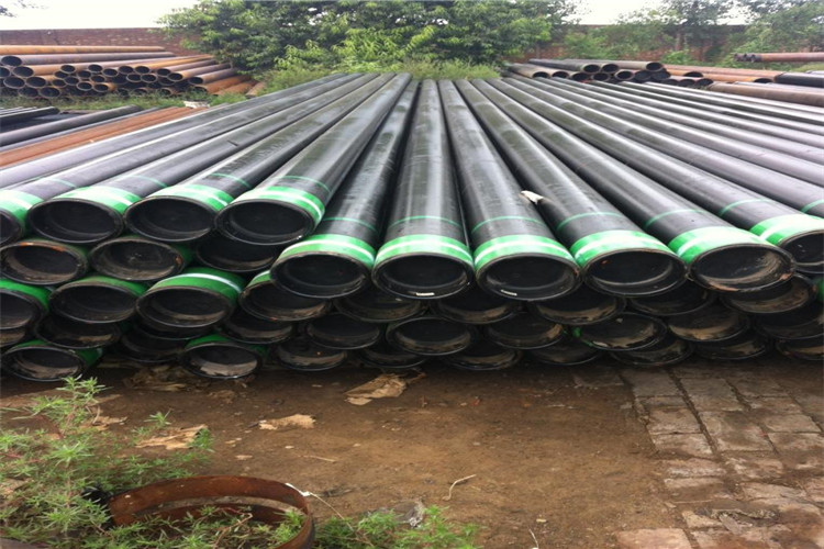 無縫石油套管主要用于油、氣井的鉆探及油、氣的輸送，它包括石油鉆管、石油套管、抽油管